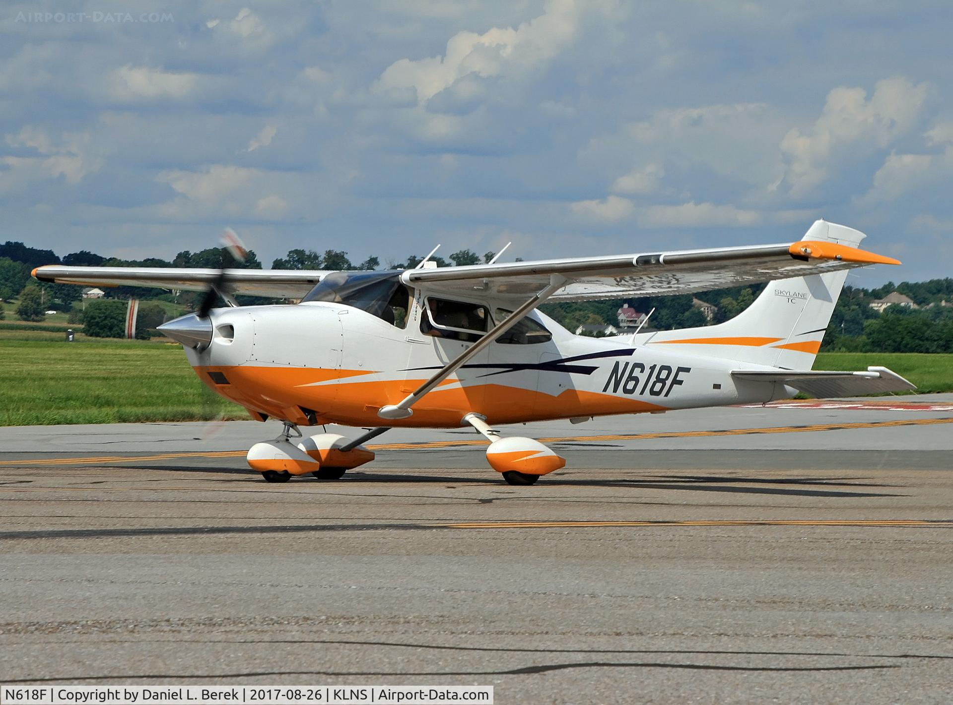 N618F, Cessna T182T Turbo Skylane C/N T18209021, This bright Turbo Skylane cruises in, a California guest far from home.