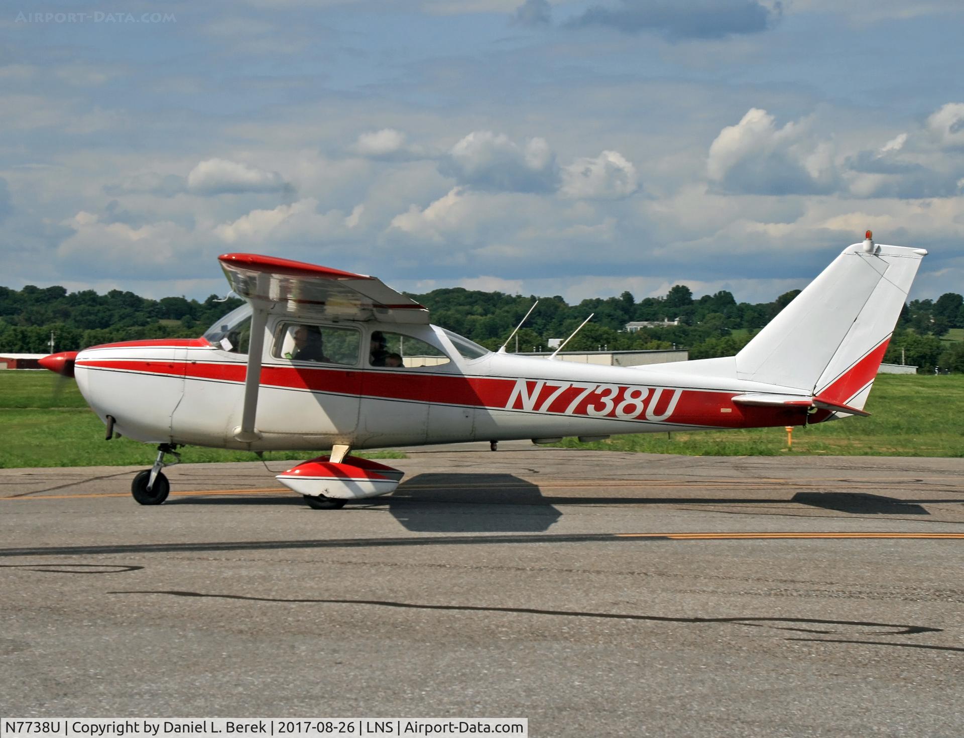 N7738U, 1964 Cessna 172E C/N 17251738, A lucky family prepares for a sunny trip back home.
