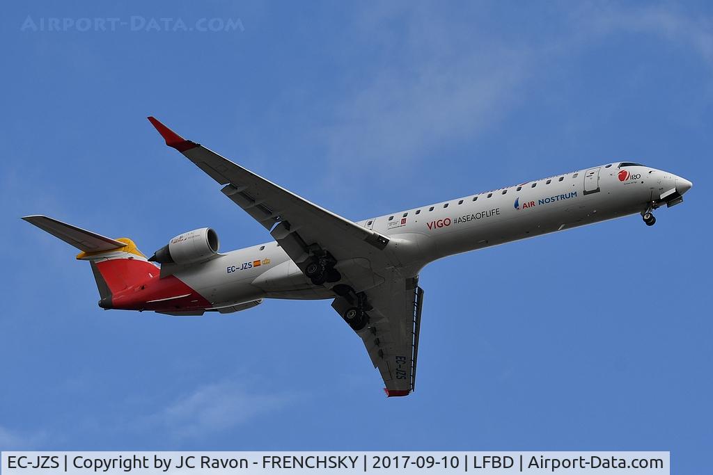 EC-JZS, 2007 Bombardier CRJ-900 (CL-600-2D24) C/N 15111, Iberia Regional / Air Nostrum IB8550 from Madrid Barajas landing runway 23