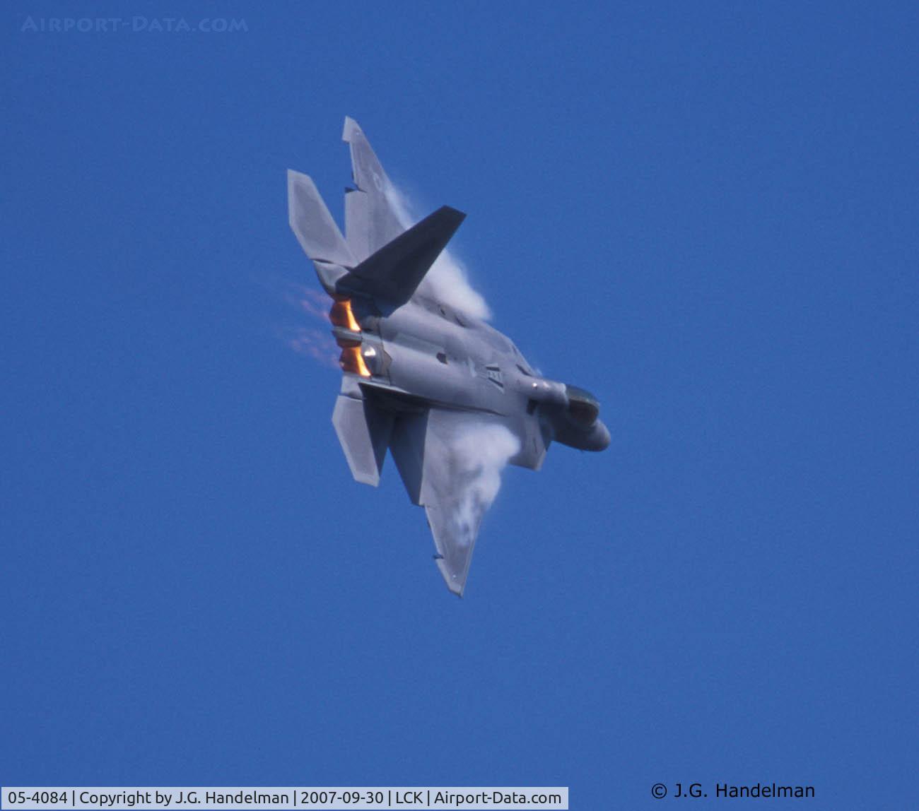 05-4084, Lockheed Martin F-22A Raptor C/N 4084, High speed.