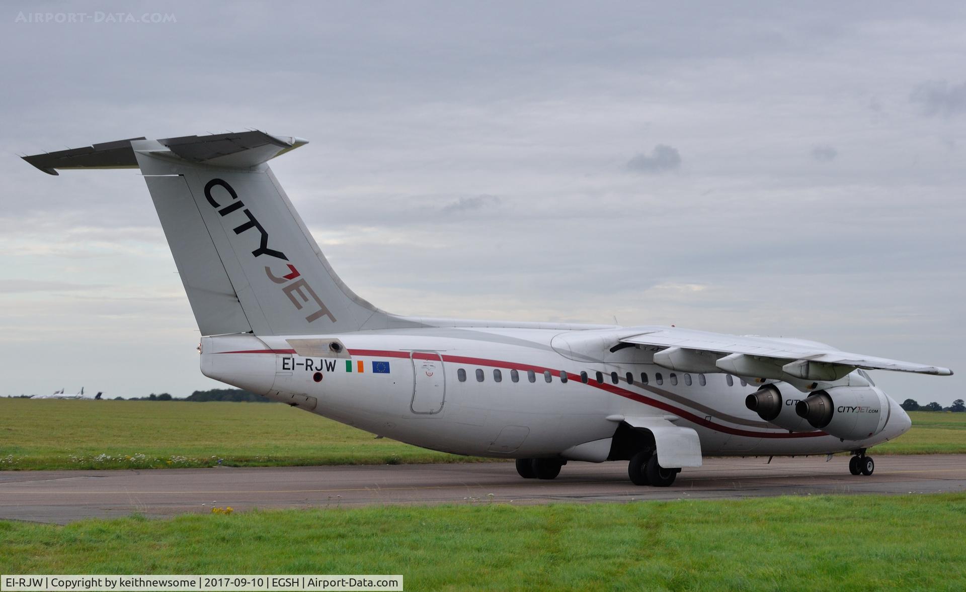EI-RJW, 2000 British Aerospace Avro 146-RJ85A C/N E2371, Arriving for maintenance.