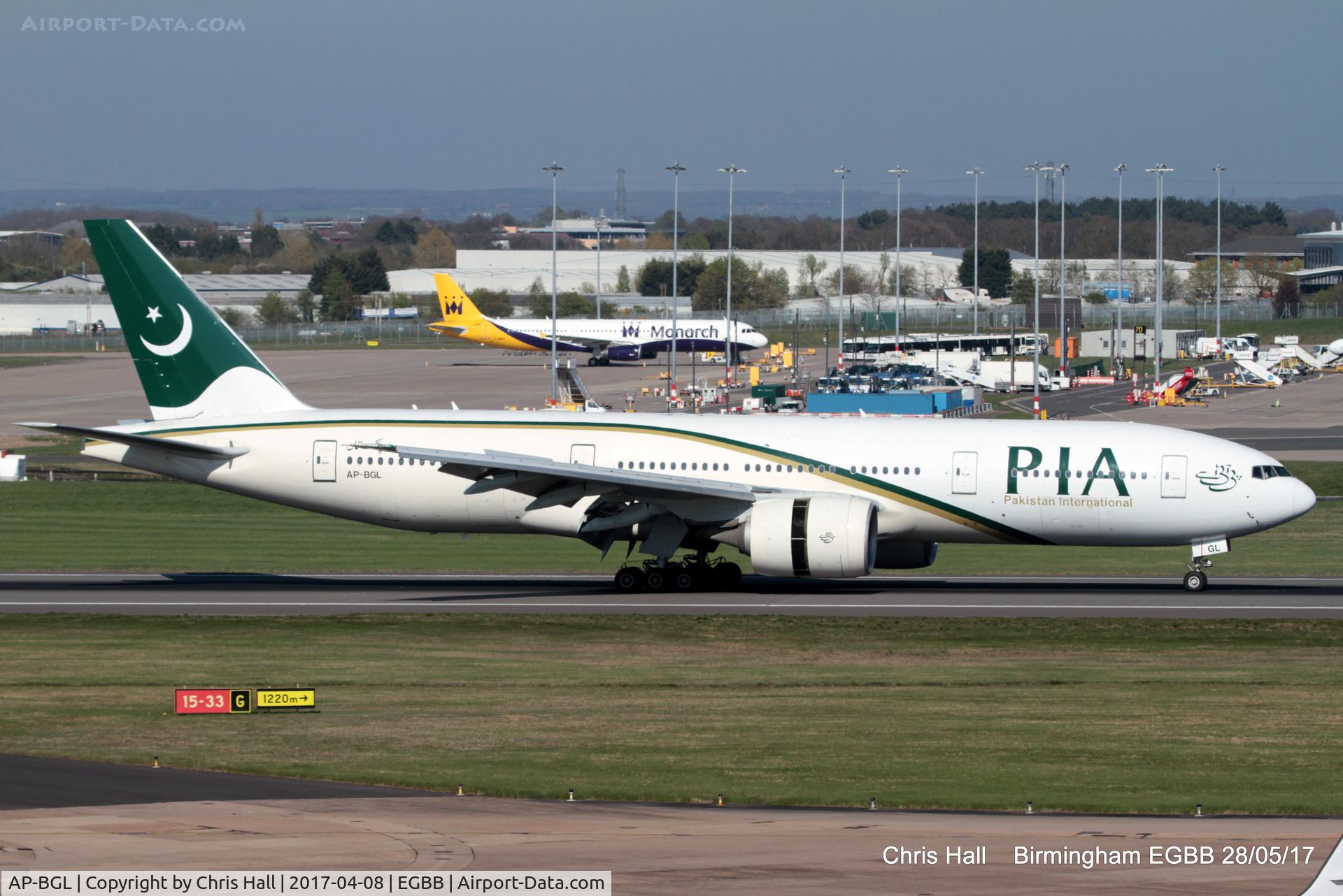 AP-BGL, 2004 Boeing 777-240/ER C/N 33777, PIA Pakistan International Airlines