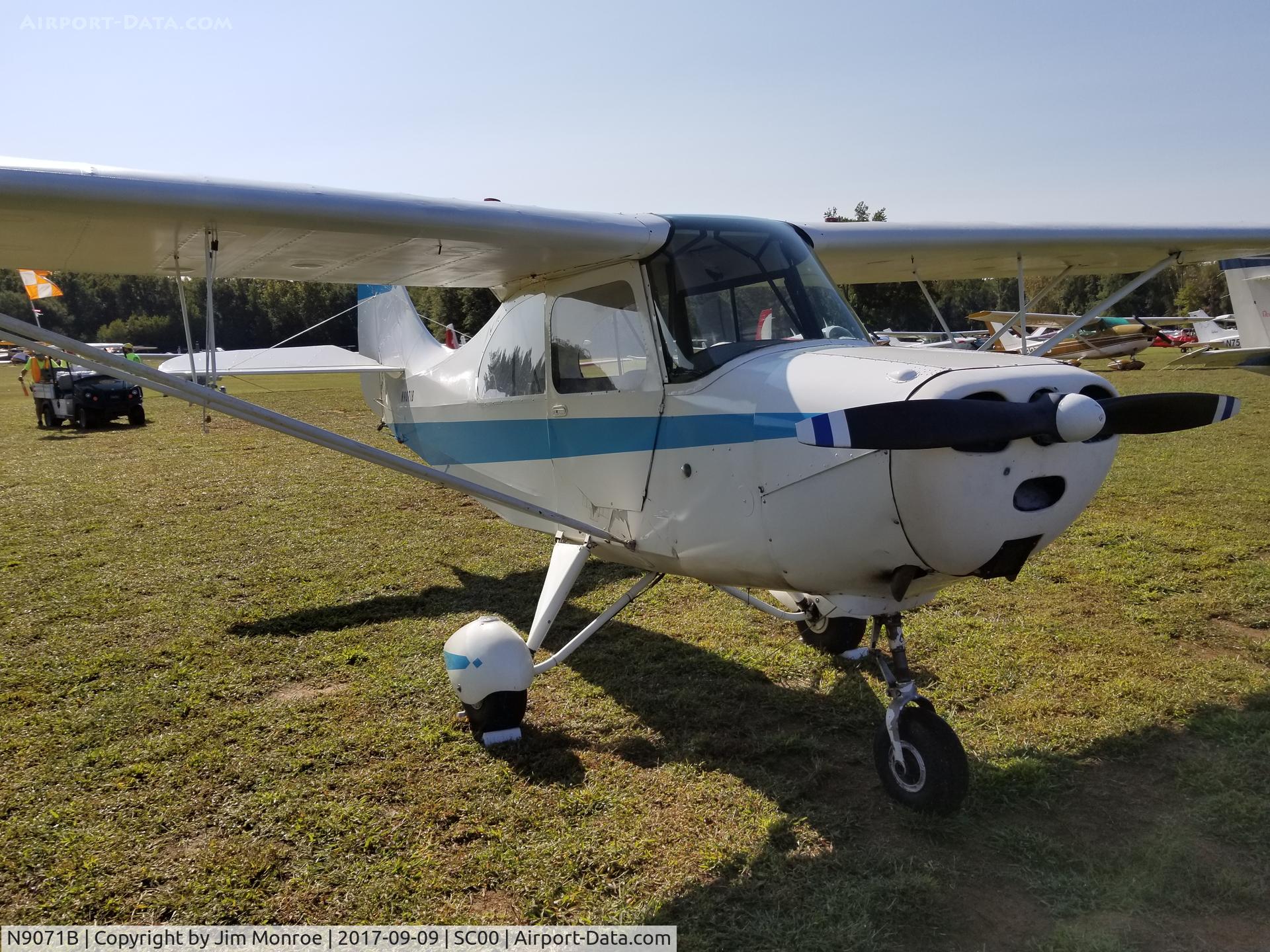 N9071B, 1958 Champion 7FC C/N 7FC-155, At the annual Triple Tree Flyin