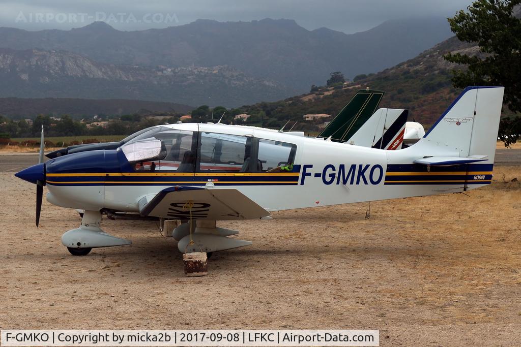 F-GMKO, Robin DR-400-140B Major C/N 2179, Parked