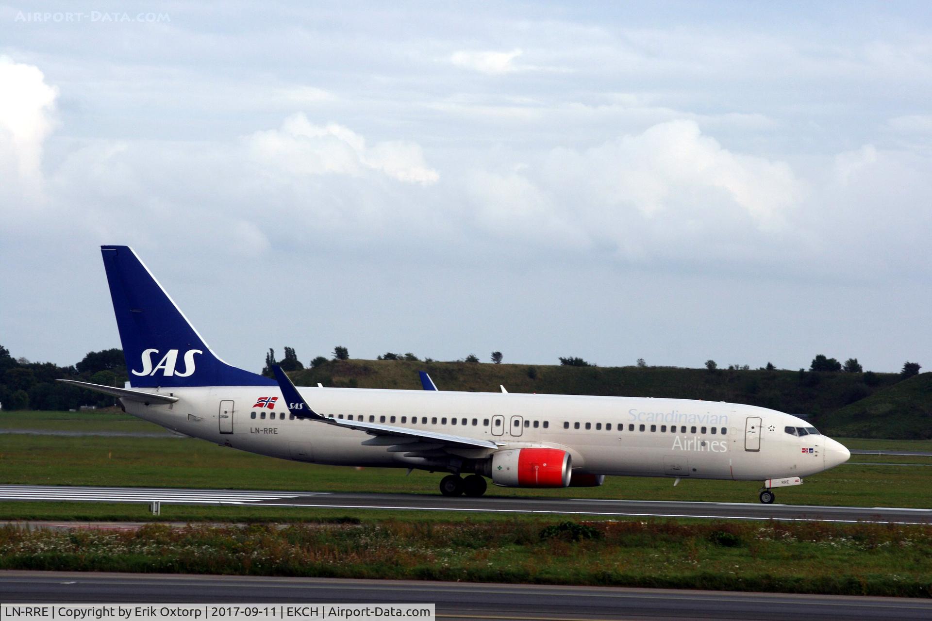 LN-RRE, 2008 Boeing 737-85P C/N 35706, LN-RRE taking off rw 22R