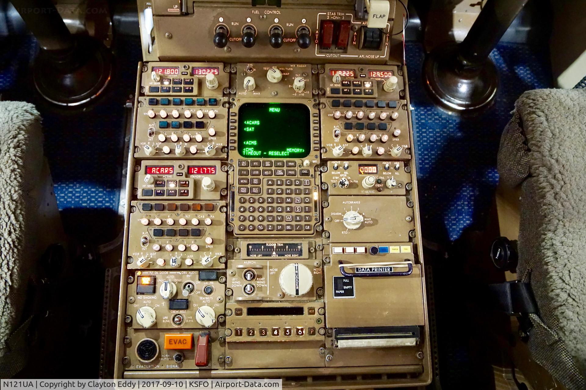N121UA, 1999 Boeing 747-422 C/N 29167, Center console SFO 2017.