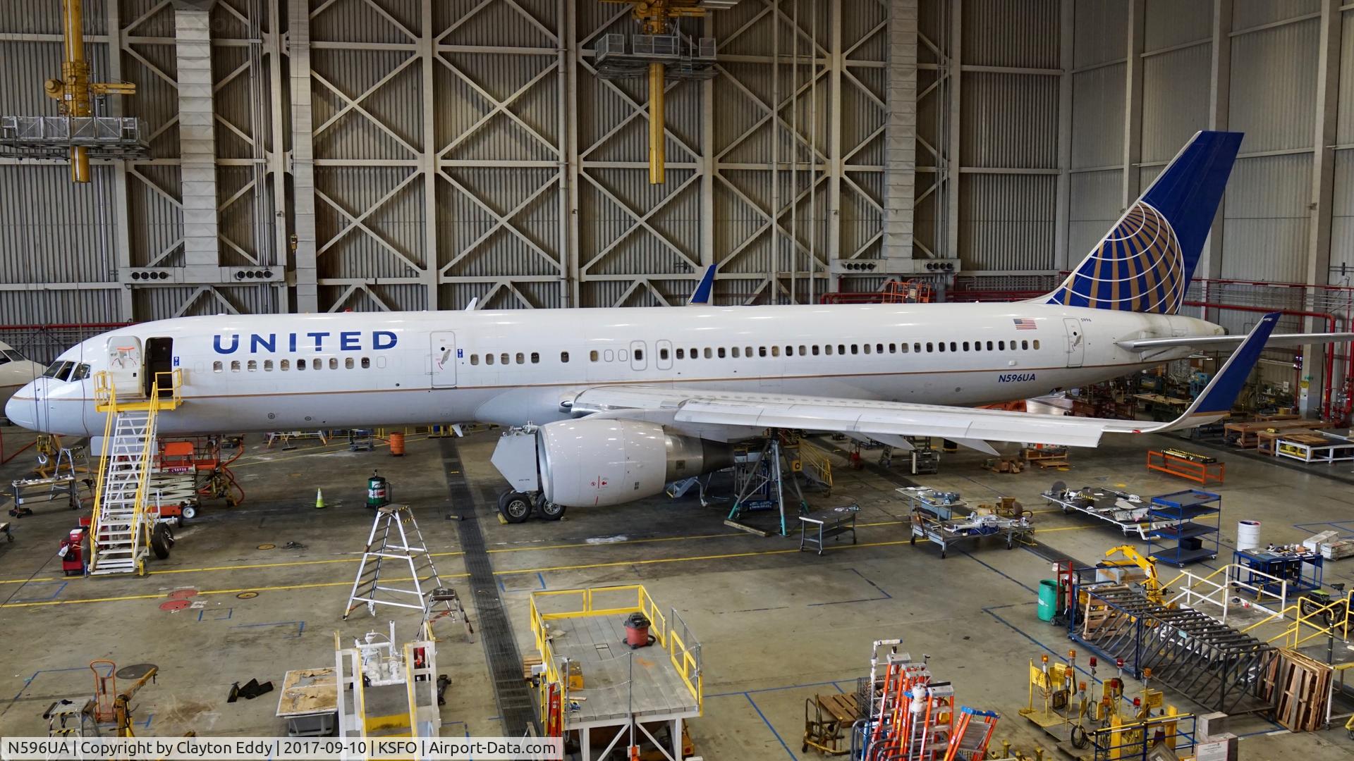 N596UA, 1998 Boeing 757-222 C/N 28749, SFO 2017.