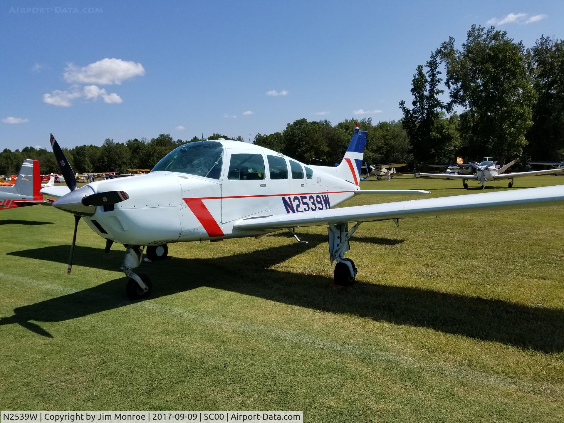 N2539W, 1974 Beech B24R Sierra C/N MC-219, At the Triple Tree annual flyin