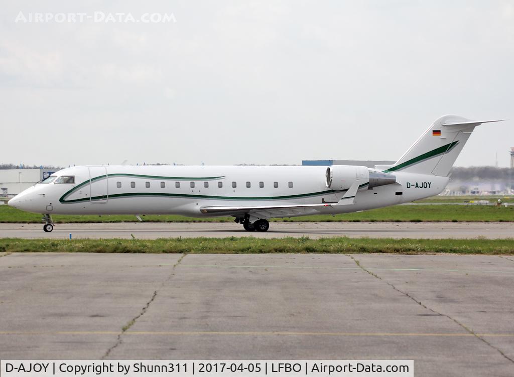 D-AJOY, 2007 Bombardier Challenger 850 (CL-600-2B19) C/N 8069, Taxiing holding point rwy 32R for departure...