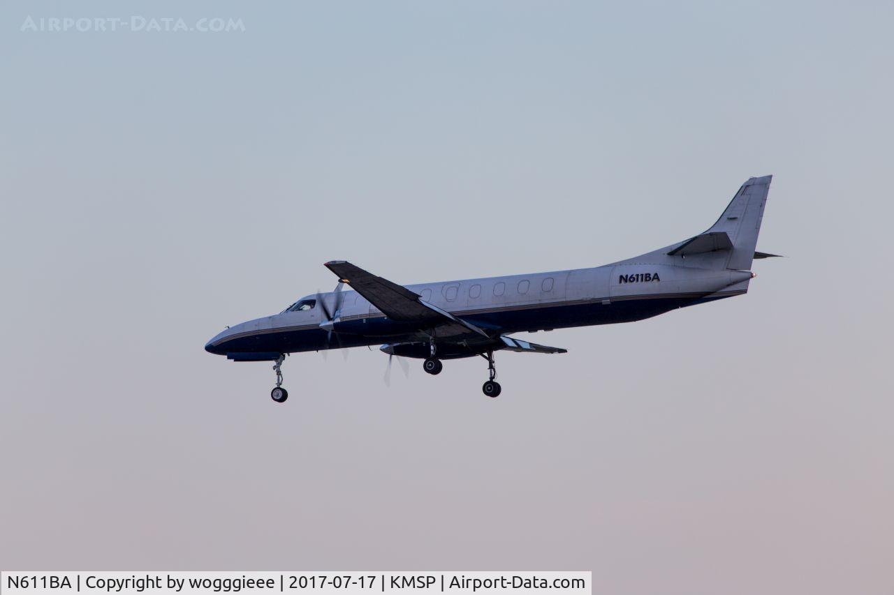 N611BA, 1985 Fairchild SA-227AC Metro III C/N AC611B, Metroliner landing 12R