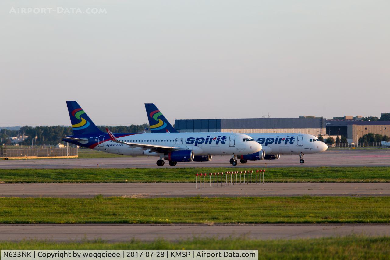 N633NK, 2014 Airbus A320-232 C/N 6345, 2 Spirit buses waiting for takeoff