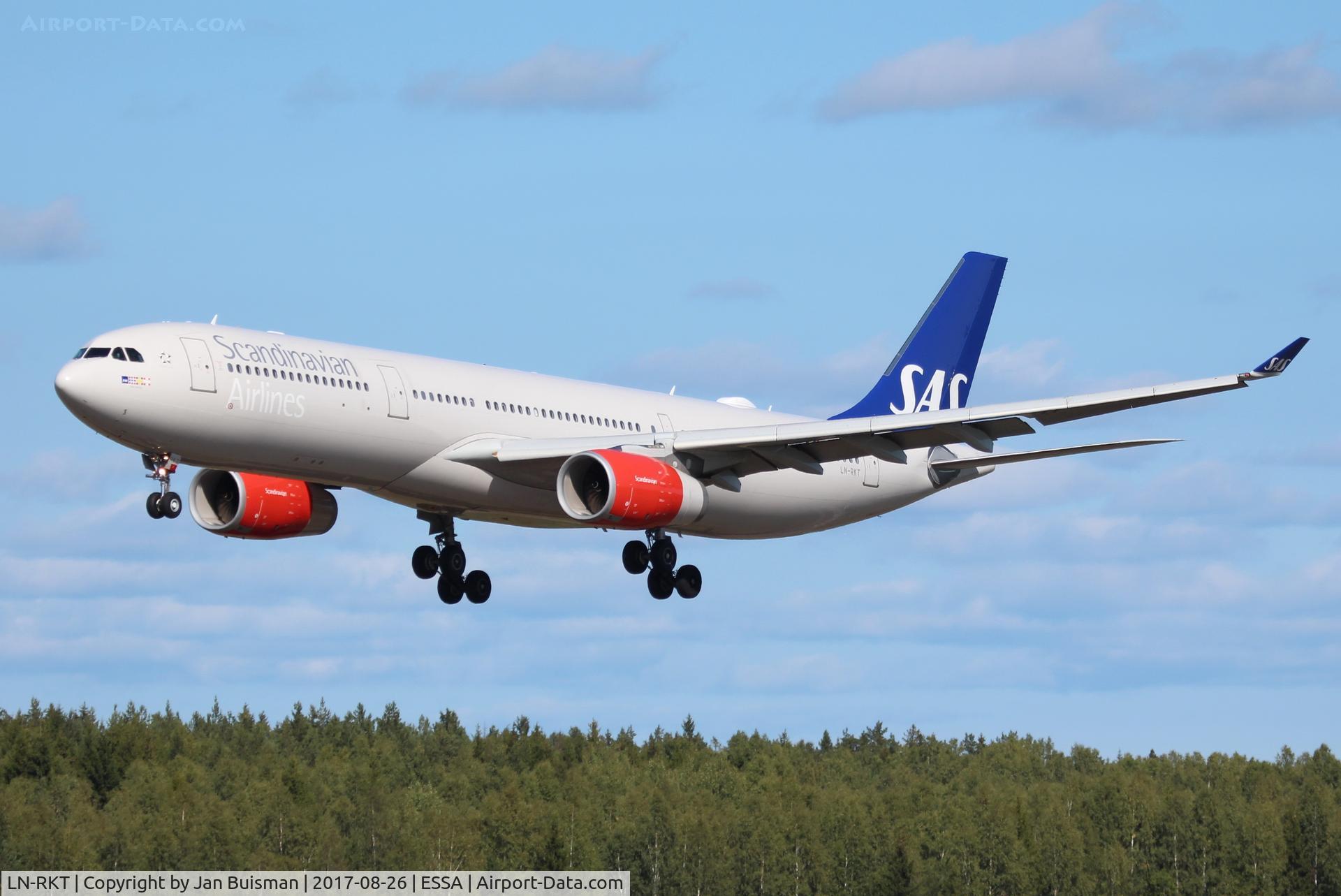 LN-RKT, 2016 Airbus A330-343E C/N 1697, SAS