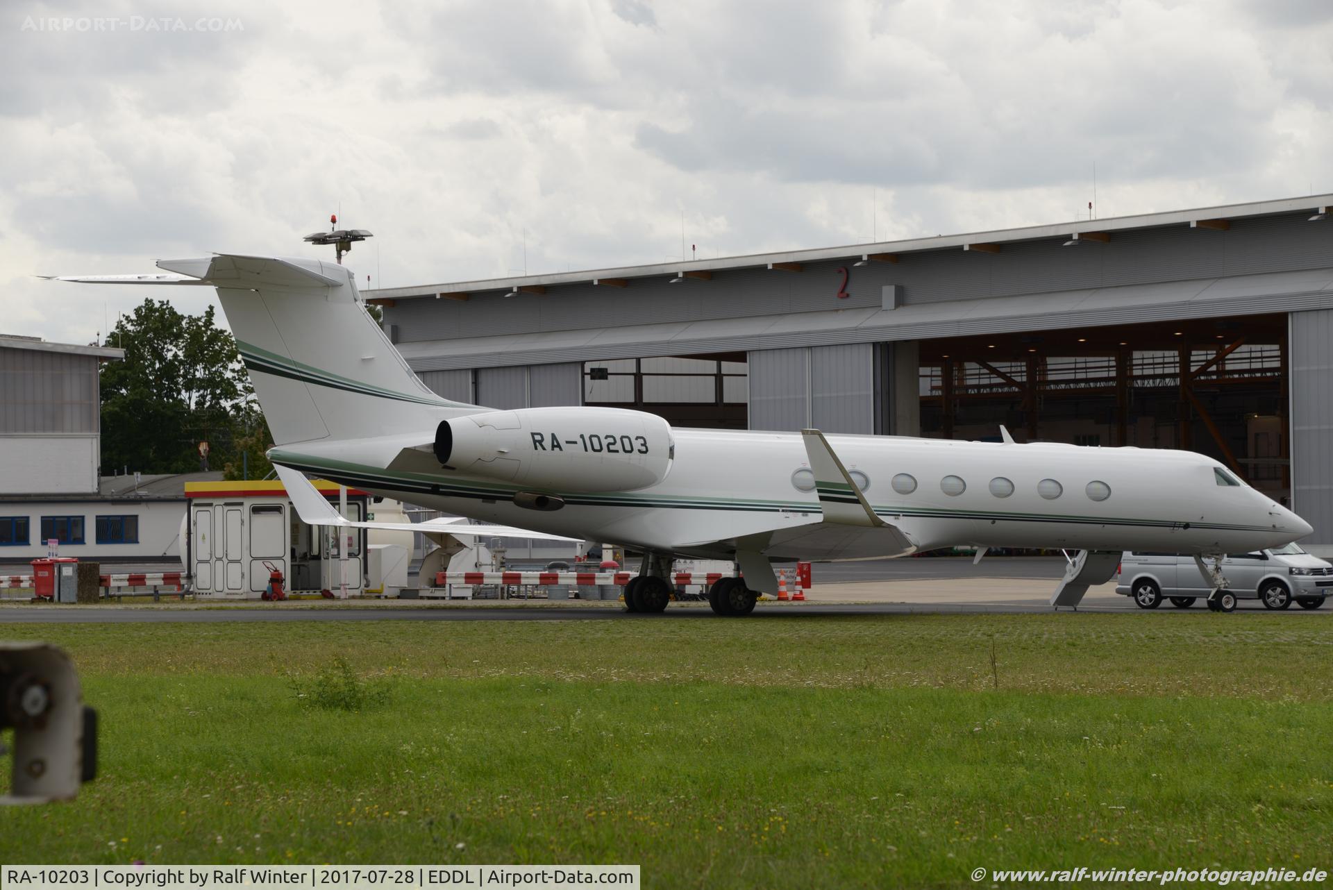 RA-10203, 2012 Gulfstream Aerospace GV-SP (G550) C/N 5378, Gulfstream Aerospace GV-SP G550 - JSI Jet Air Group - 5378 - RA-102043 - 28.07.2017 - DUS