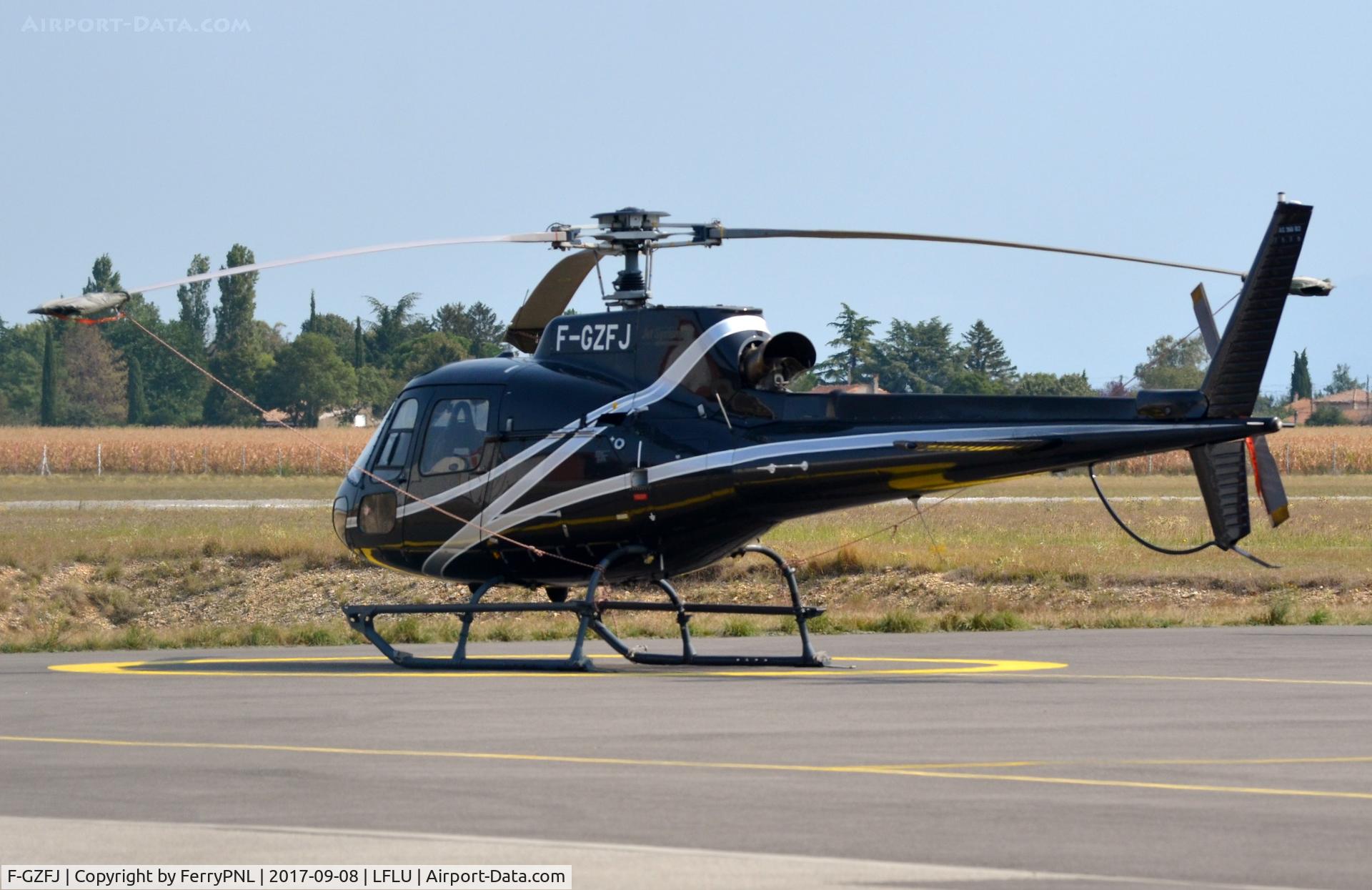 F-GZFJ, 2011 Eurocopter AS-350B-2 Ecureuil Ecureuil C/N 7179, AS350 outside its hangar in VAF