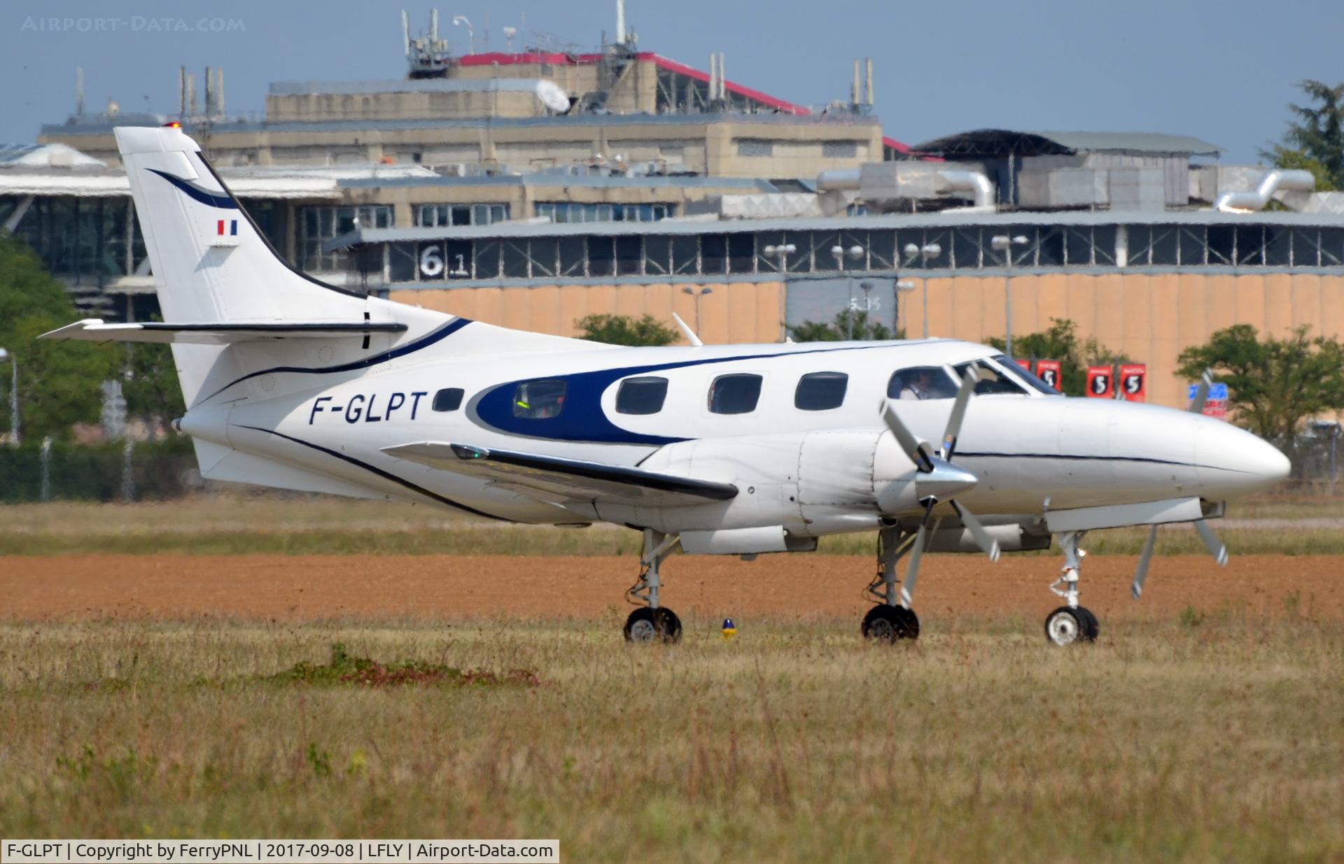 F-GLPT, 1978 Swearingen SA-226T Merlin IIIB C/N T-298, 1978 built SA226T taxying for departure.