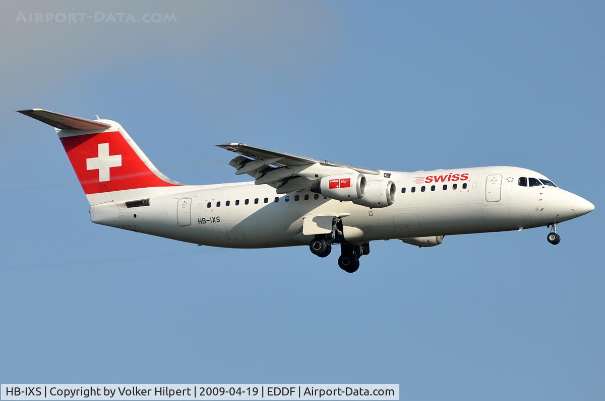 HB-IXS, 1995 British Aerospace Avro 146-RJ100 C/N E3280, at fra