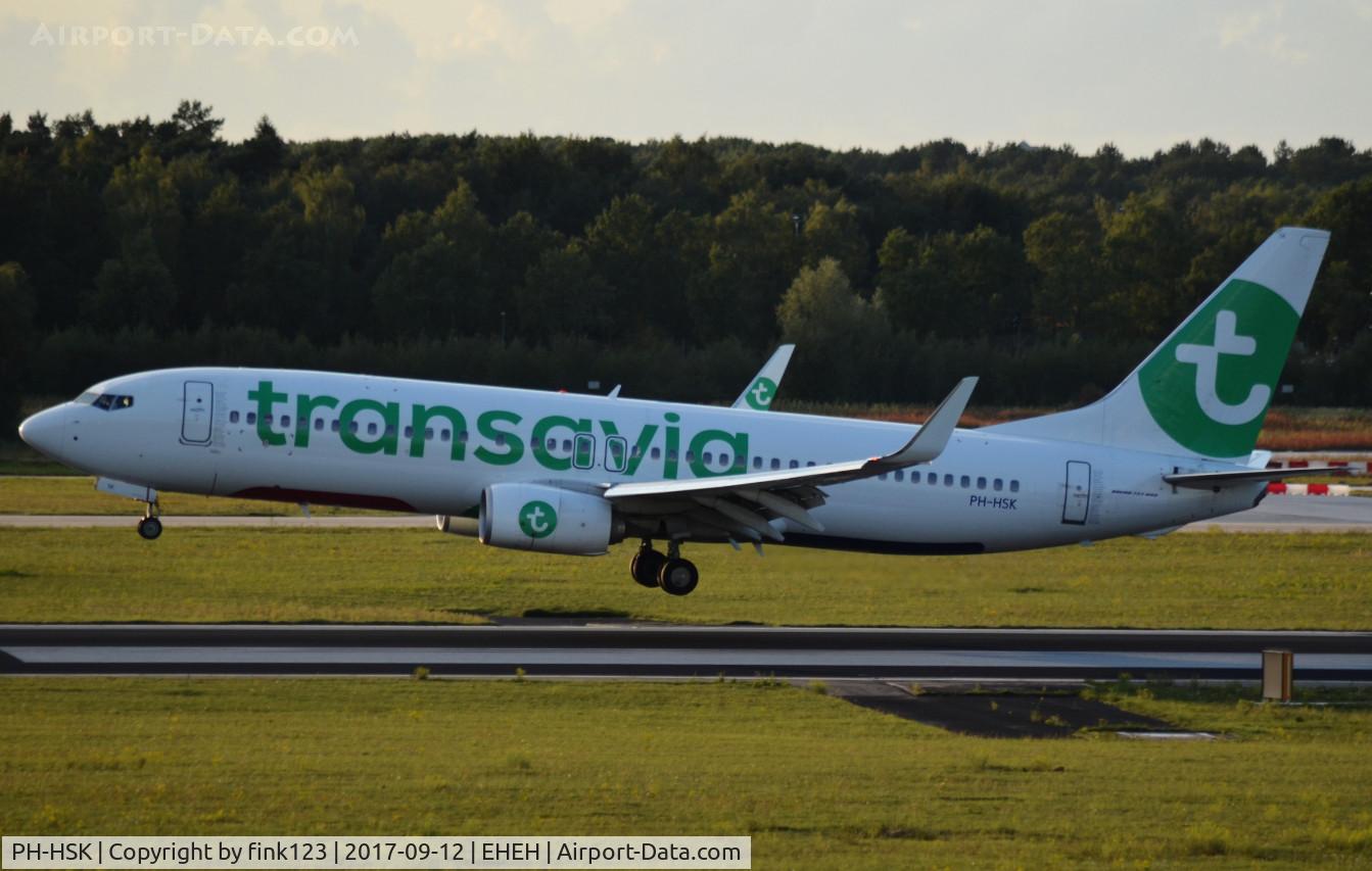 PH-HSK, 2015 Boeing 737-8K2 C/N 41330, Transavia landing