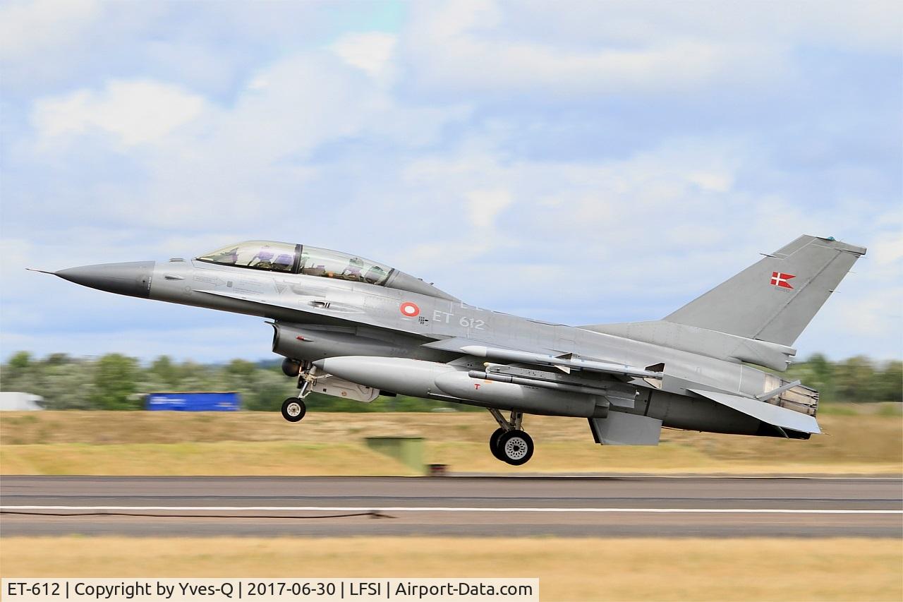 ET-612, SABCA F-16B Fighting Falcon C/N 6G-9, SABCA F-16B Fighting Falcon, Landing rwy 29, St Dizier-Robinson Air Base (LFSI) Open day 2017