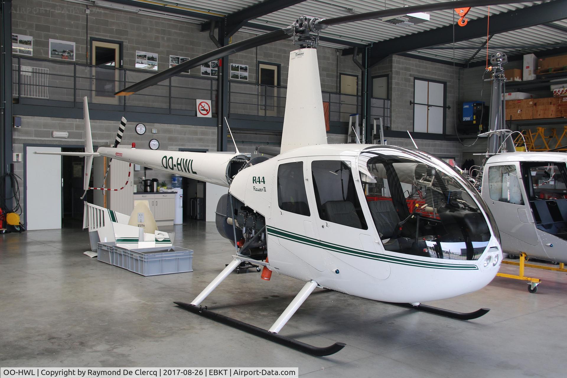 OO-HWL, 2009 Robinson R44 Raven II C/N 12936, At Wevelgem.