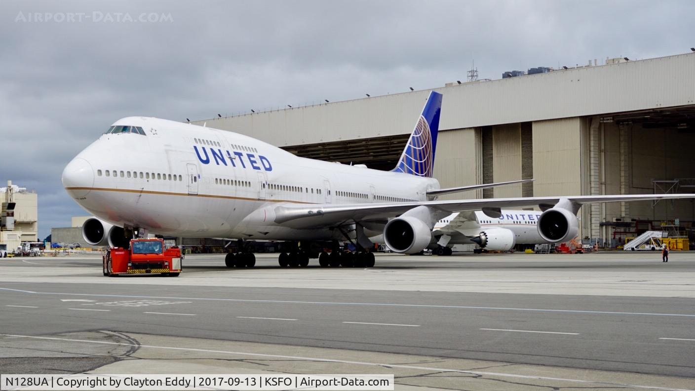N128UA, 2000 Boeing 747-422 C/N 30023, SFO 2017.