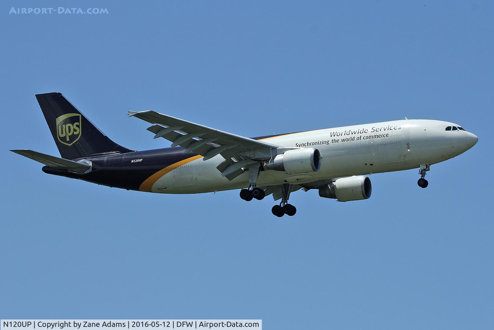 N120UP, 2000 Airbus A300F4-622R C/N 0805, Arriving at DFW Airport