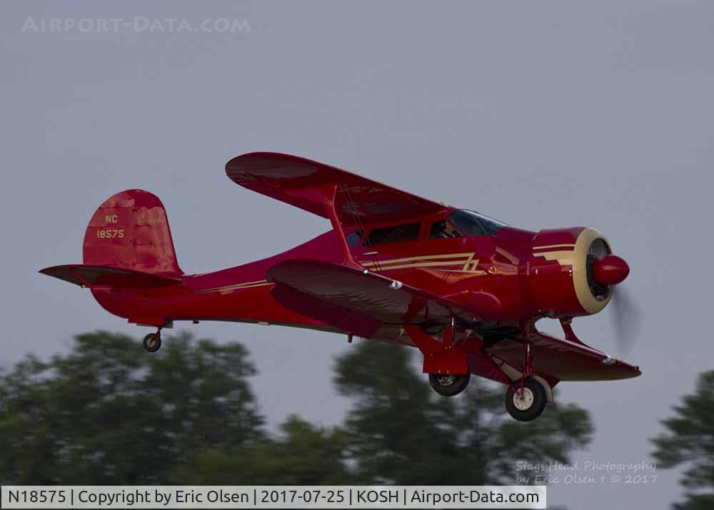 N18575, 1937 Beech D17S Staggerwing C/N 179, Beech D17 landing at Airventure 2017.