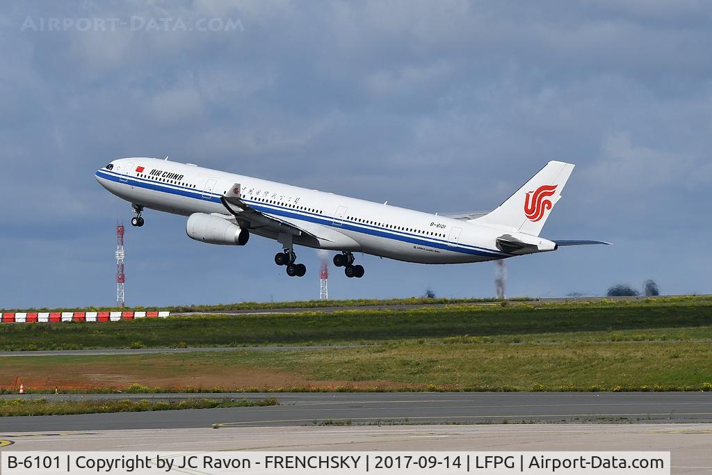 B-6101, 2015 Airbus A330-343 C/N 1685, CA458 take off to Chengdu (CTU)