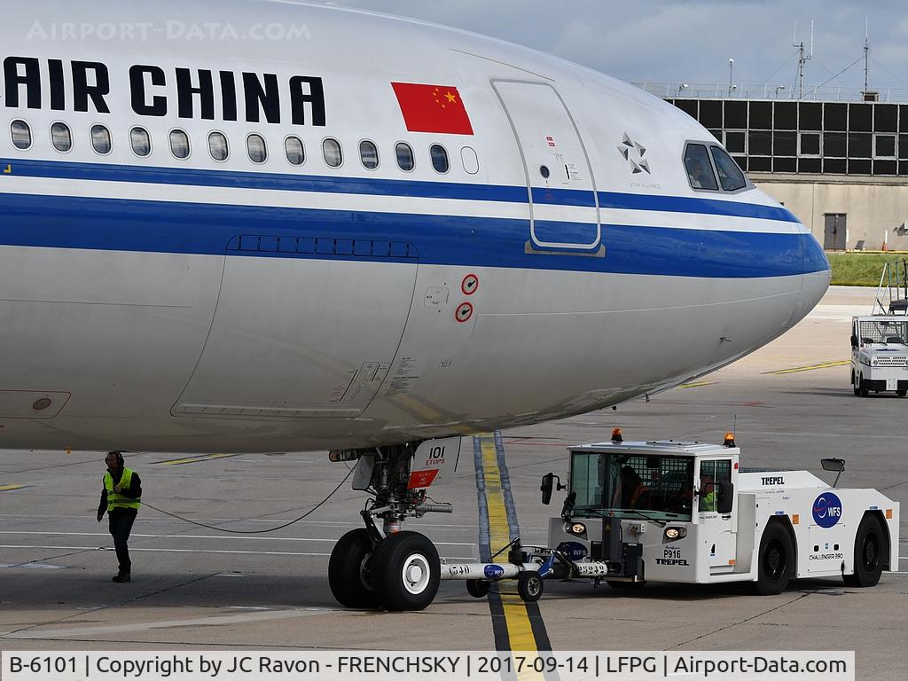 B-6101, 2015 Airbus A330-343 C/N 1685, At CDG terminal 1, push back CA458 departure to Chengdu (CTU)