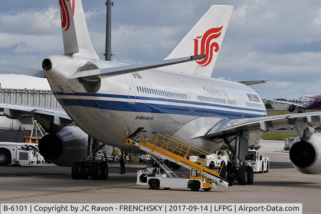 B-6101, 2015 Airbus A330-343 C/N 1685, CDG at terminal 1, CA458 to Chengdu (CTU)