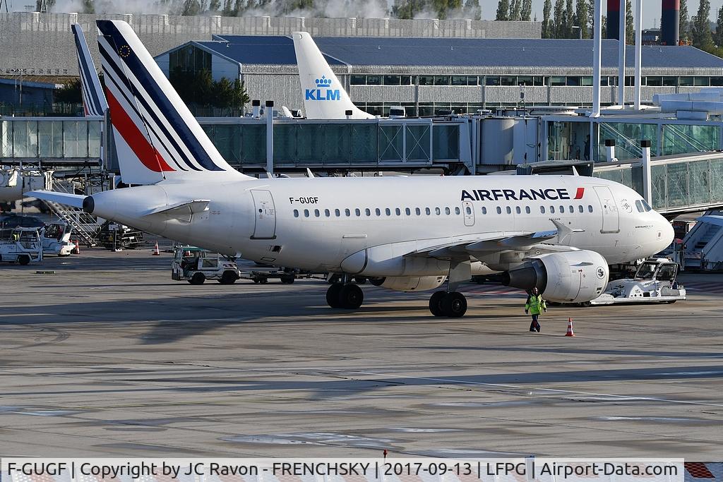 F-GUGF, 2004 Airbus A318-111 C/N 2109, terminal 2F