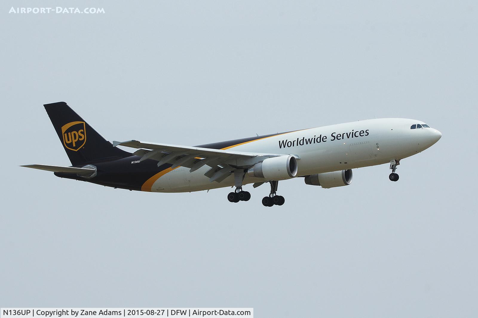 N136UP, 2001 Airbus A300F4-622R C/N 819, Arriving at DFW Airport