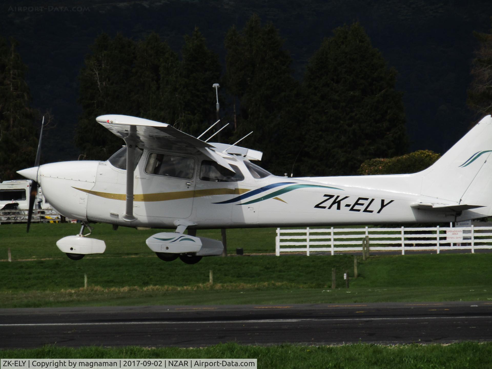 ZK-ELY, 1977 Cessna 172N C/N 172-70251, touch and go