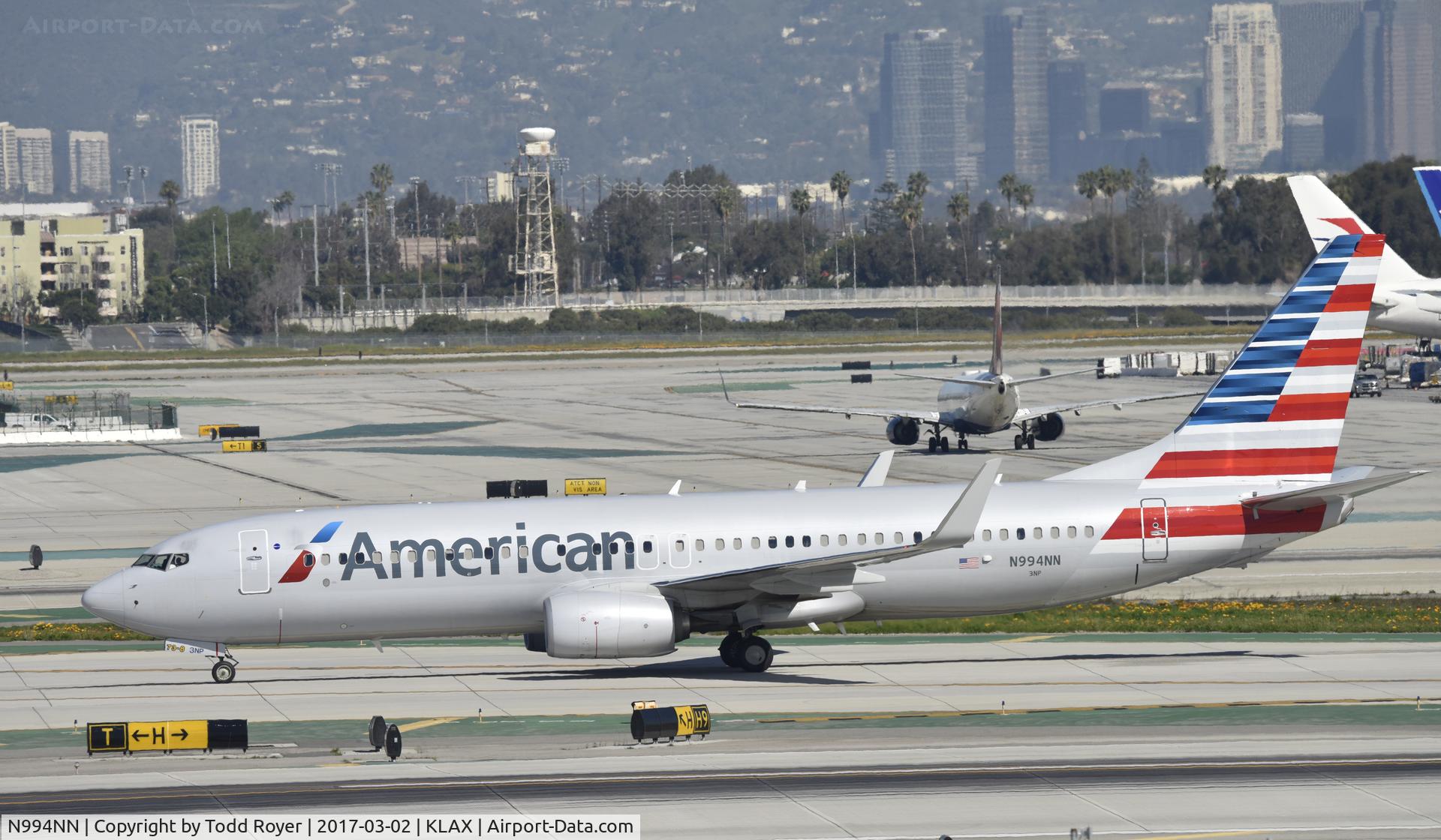 N994NN, 2016 Boeing 737-823 C/N 33248, Arrived at LAX on 25L