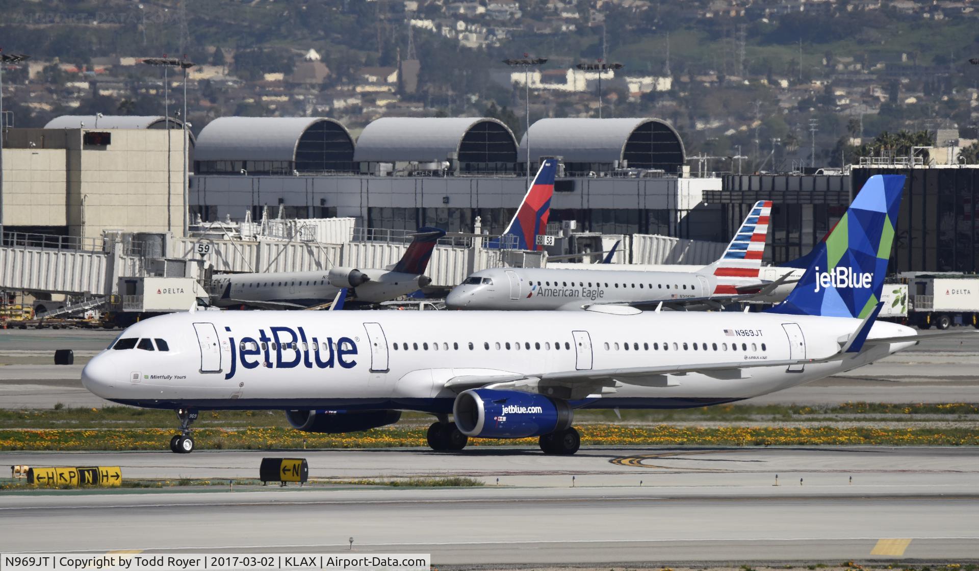 N969JT, 2016 Airbus A321-231 C/N 7353, Arrived at LAX on 25L