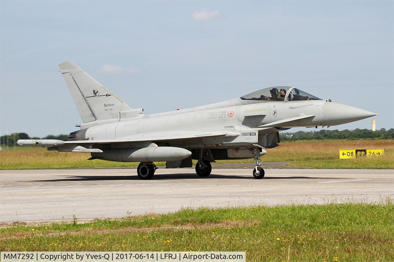 MM7292, Eurofighter EF-2000 Typhoon S C/N IS024, Eurofighter EF-2000 Typhoon S, Taxiing to flight line, Landivisiau Naval Air Base (LFRJ) Tiger Meet 2017