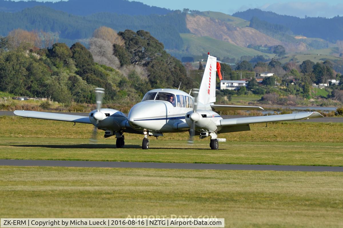 ZK-ERM, Piper PA-23-250 Aztec C/N 27-7405435, At Tauranga