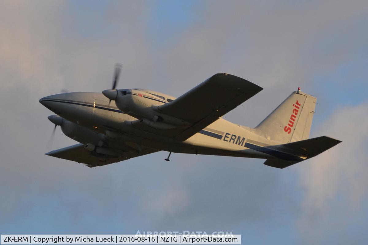 ZK-ERM, Piper PA-23-250 Aztec C/N 27-7405435, At Tauranga