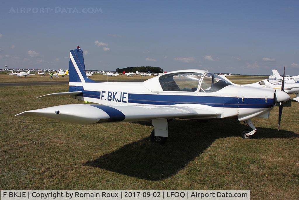 F-BKJE, Wassmer WA-40 Super IV C/N 38, Parked