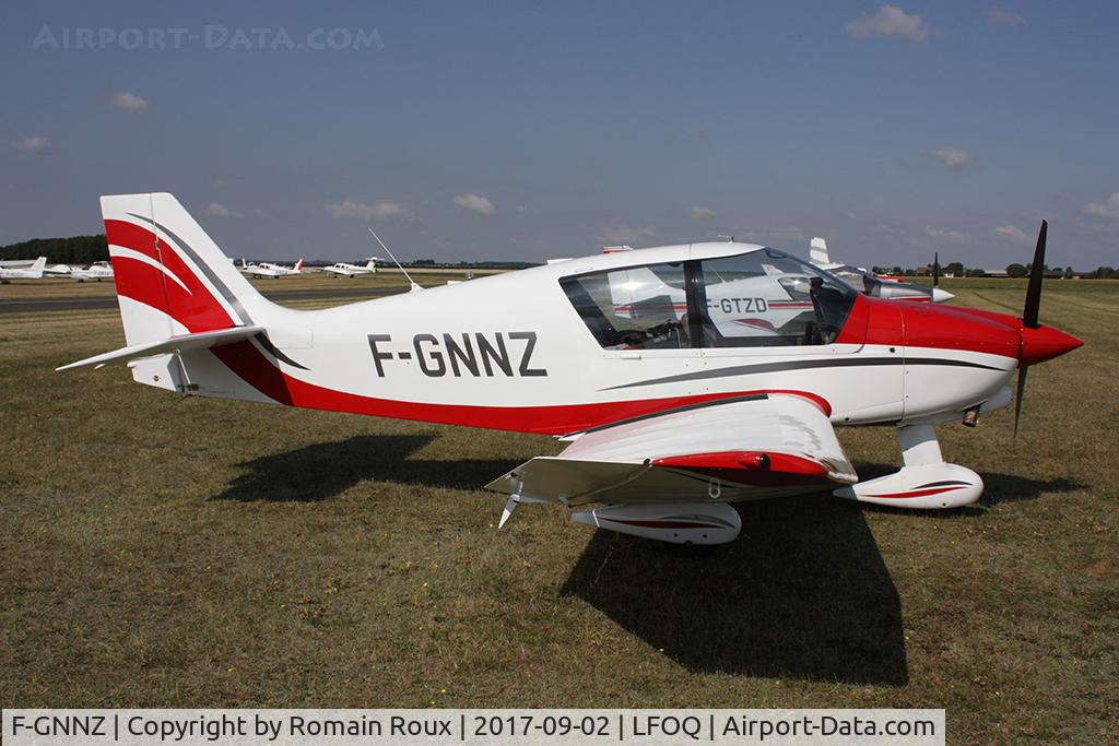 F-GNNZ, 1995 Robin DR-400-120 Dauphin 2+2 C/N 2270, Parked