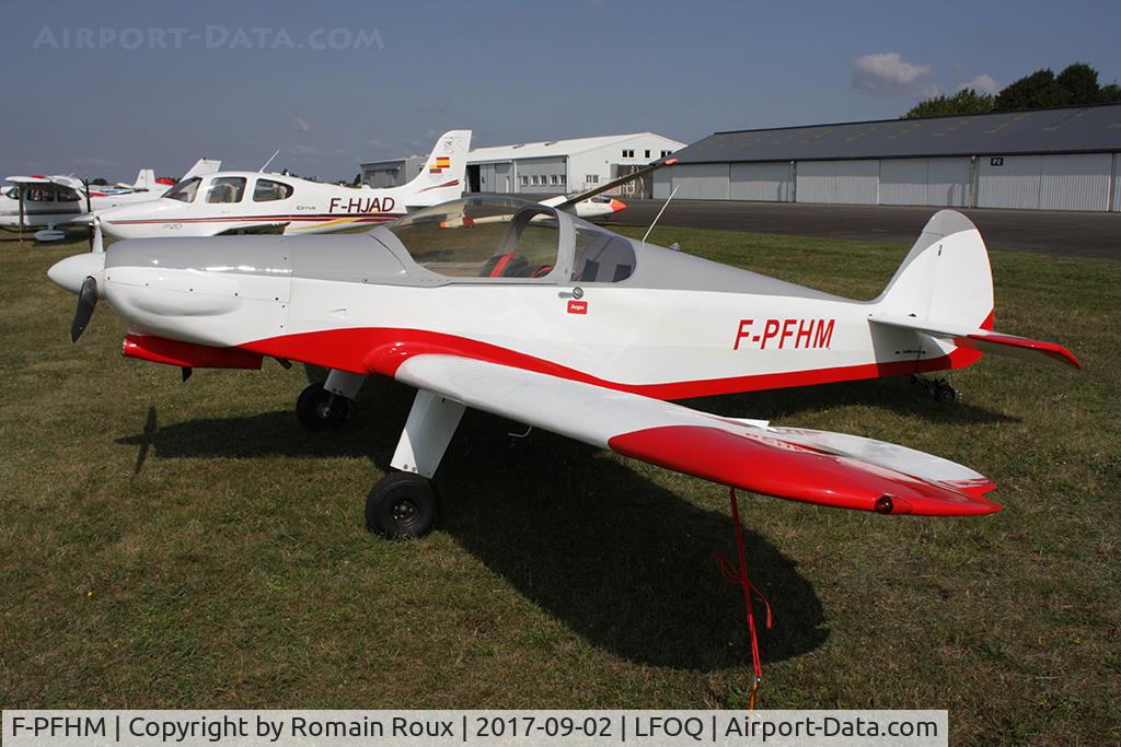 F-PFHM, Nicollier HN-700 Menestrel II C/N 32, Parked