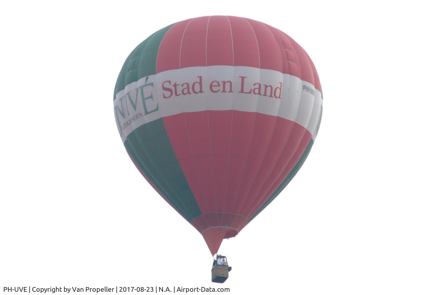 PH-UVE, 2007 Cameron Z-150 C/N 10956, Cameron Z-150 balloon during Twente ballooning 2017 at Oldenzaal, the Netherlands