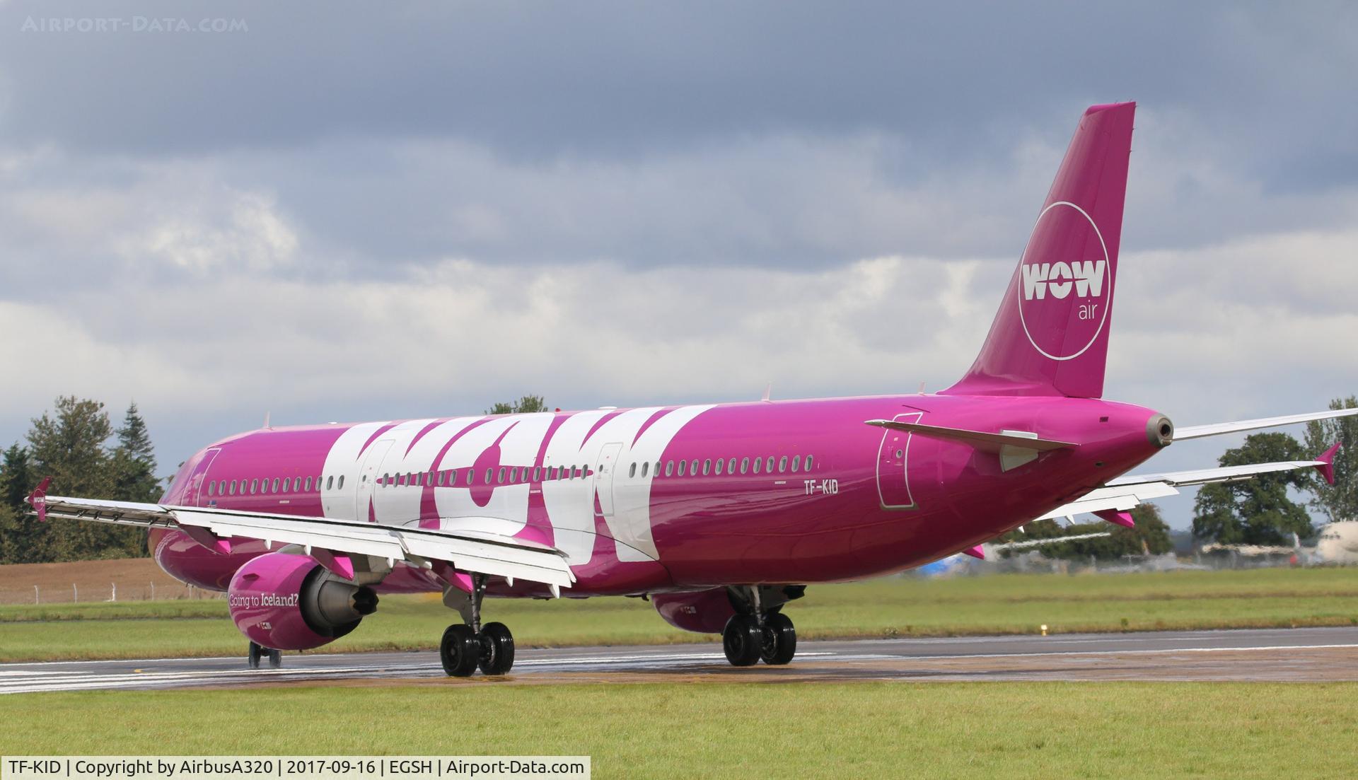 TF-KID, 2013 Airbus A321-211 C/N 5681, Arriving at Norwich for some work witb KLM
in between tbe showers too