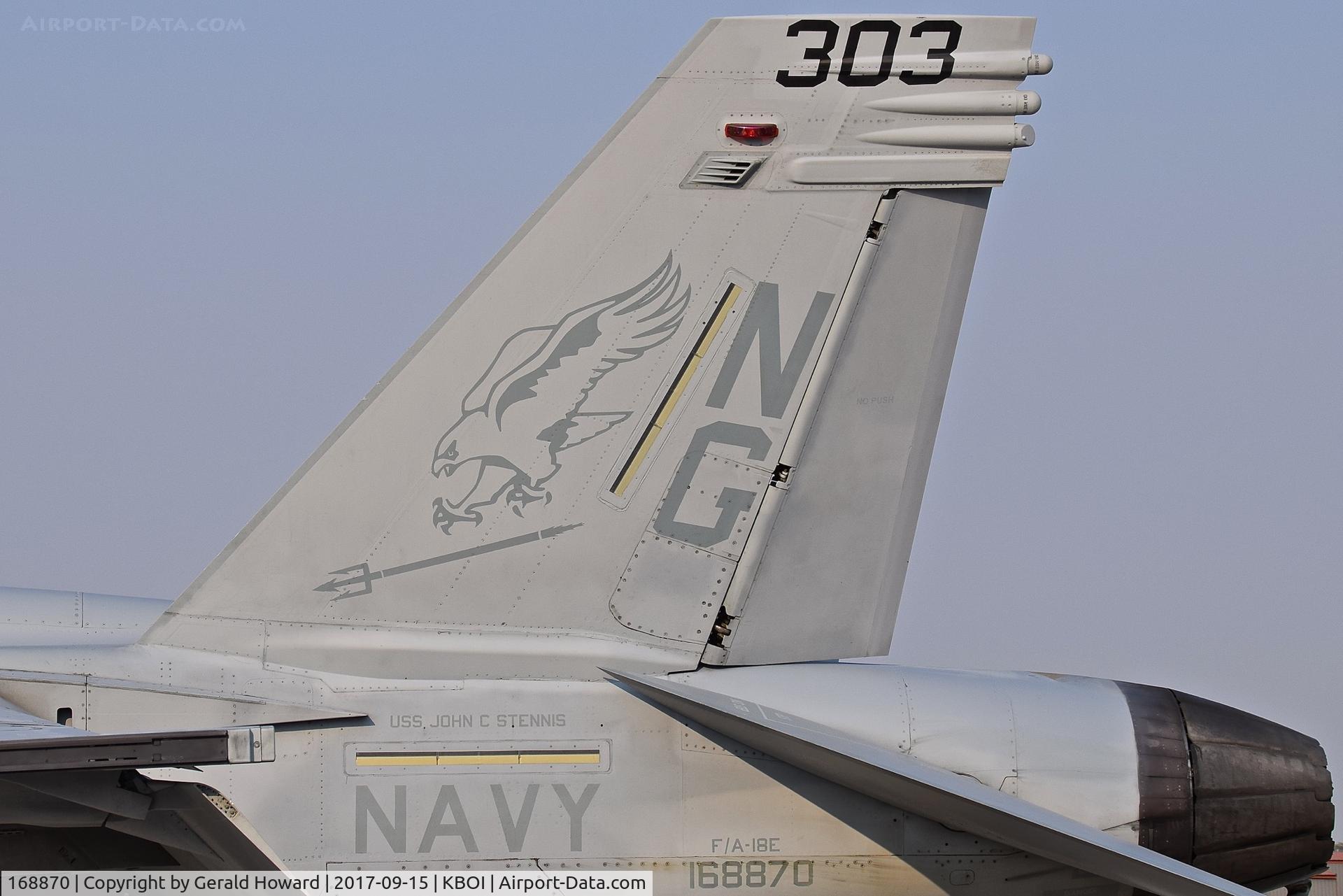 168870, Boeing F/A-18E Super Hornet C/N E-247, Tail feathers.