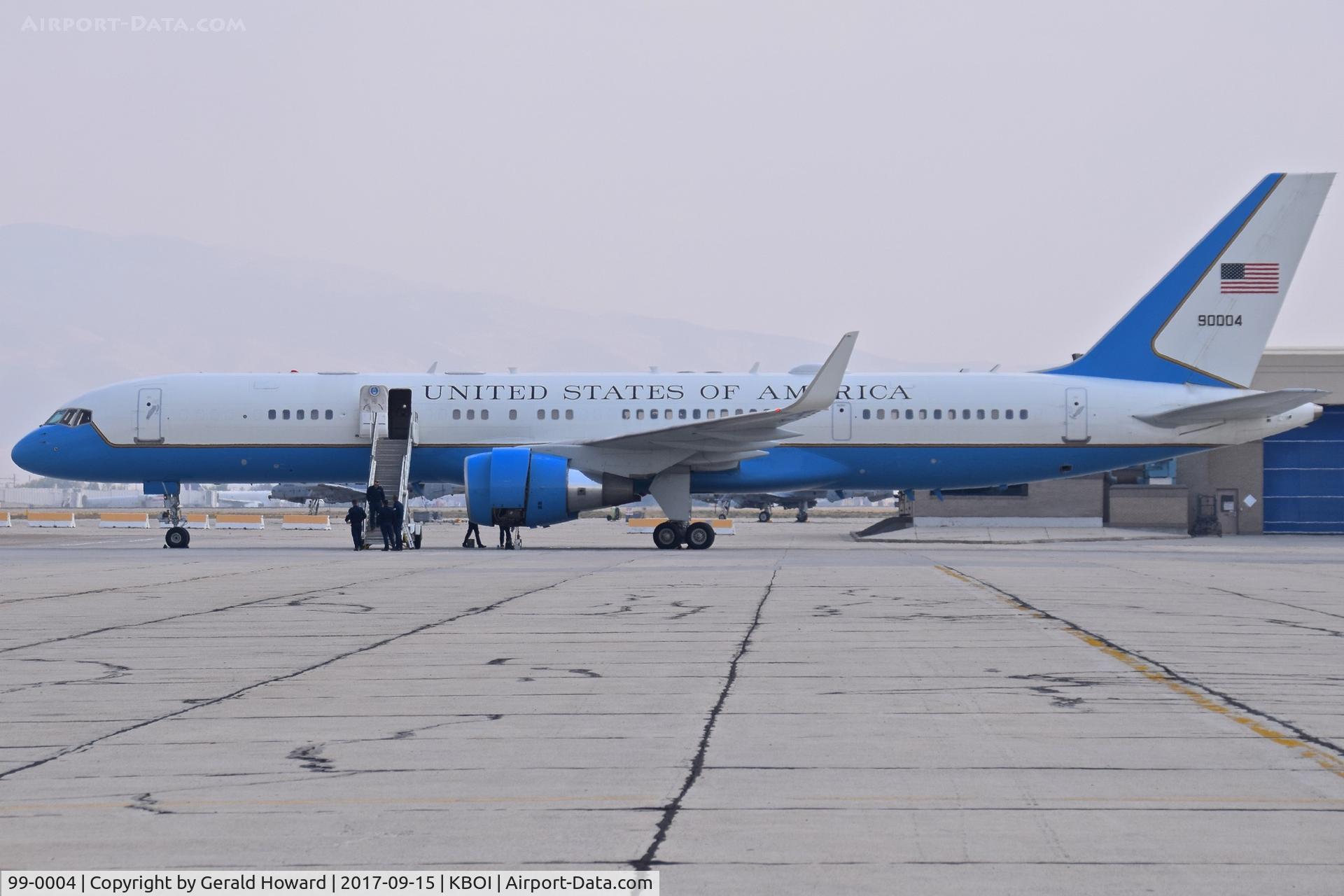 99-0004, 1999 Boeing VC-32A (757-2GA) C/N 29028, Parked on the south GA ramp. Looks like the port engine is getting a little attention. 1st Airlift Sq., 89th Airlift Wing, Andrews AFB, MD.
