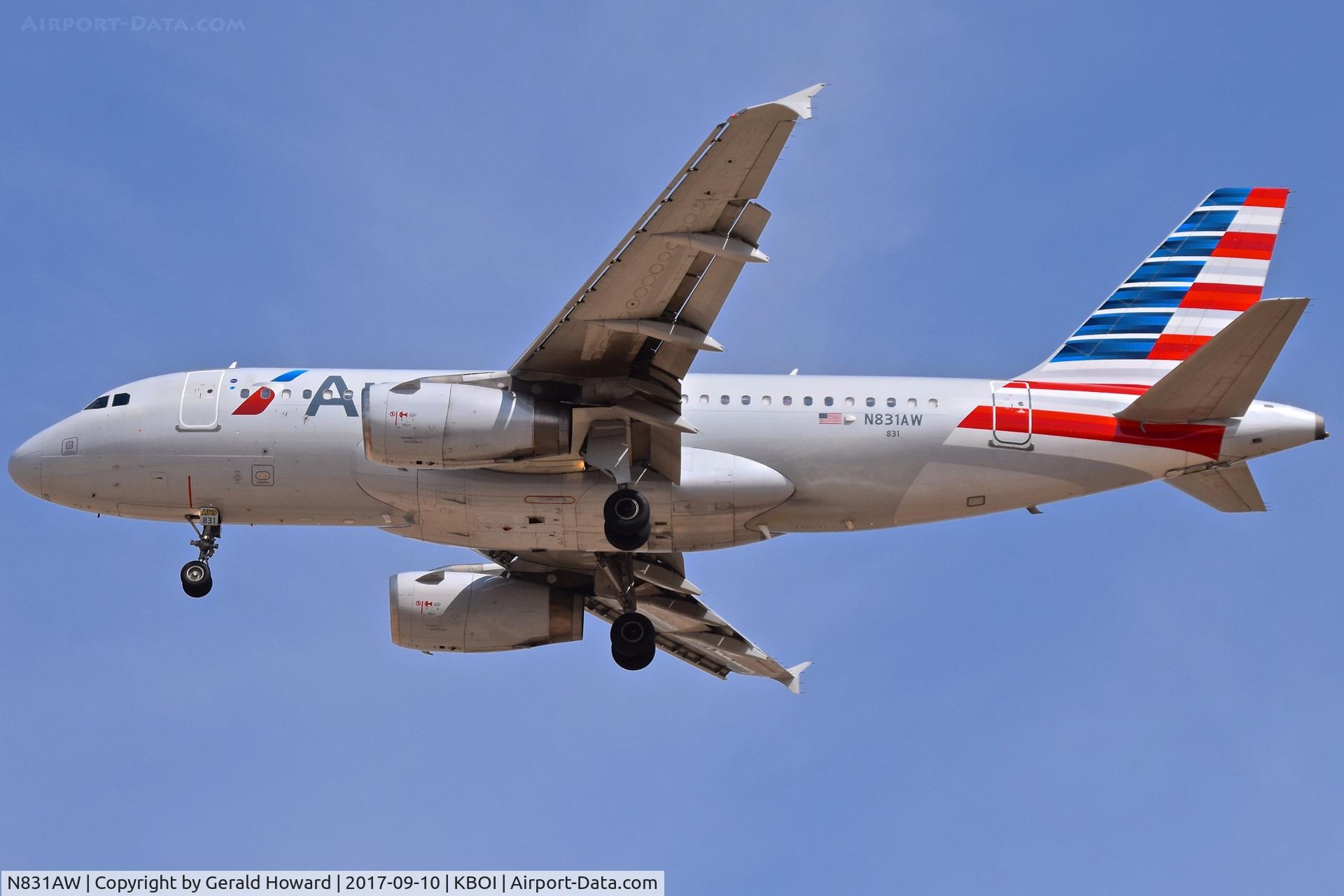 N831AW, 2001 Airbus A319-132 C/N 1576, Landing RWY 28L.
