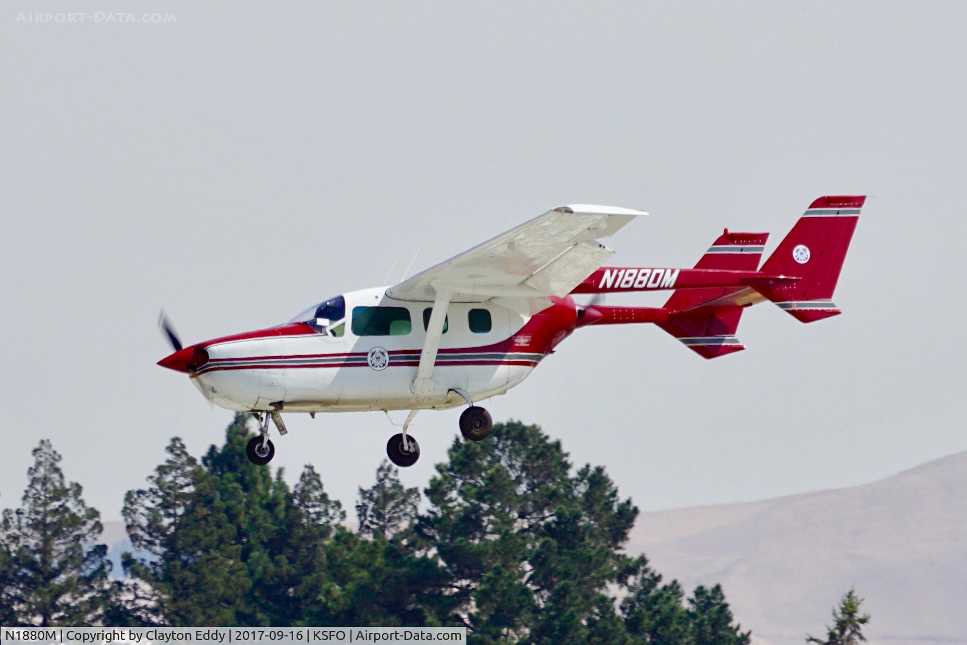 N1880M, 1973 Cessna 337G Super Skymaster C/N 33701480, Buchanan Field Concord California. 2017.