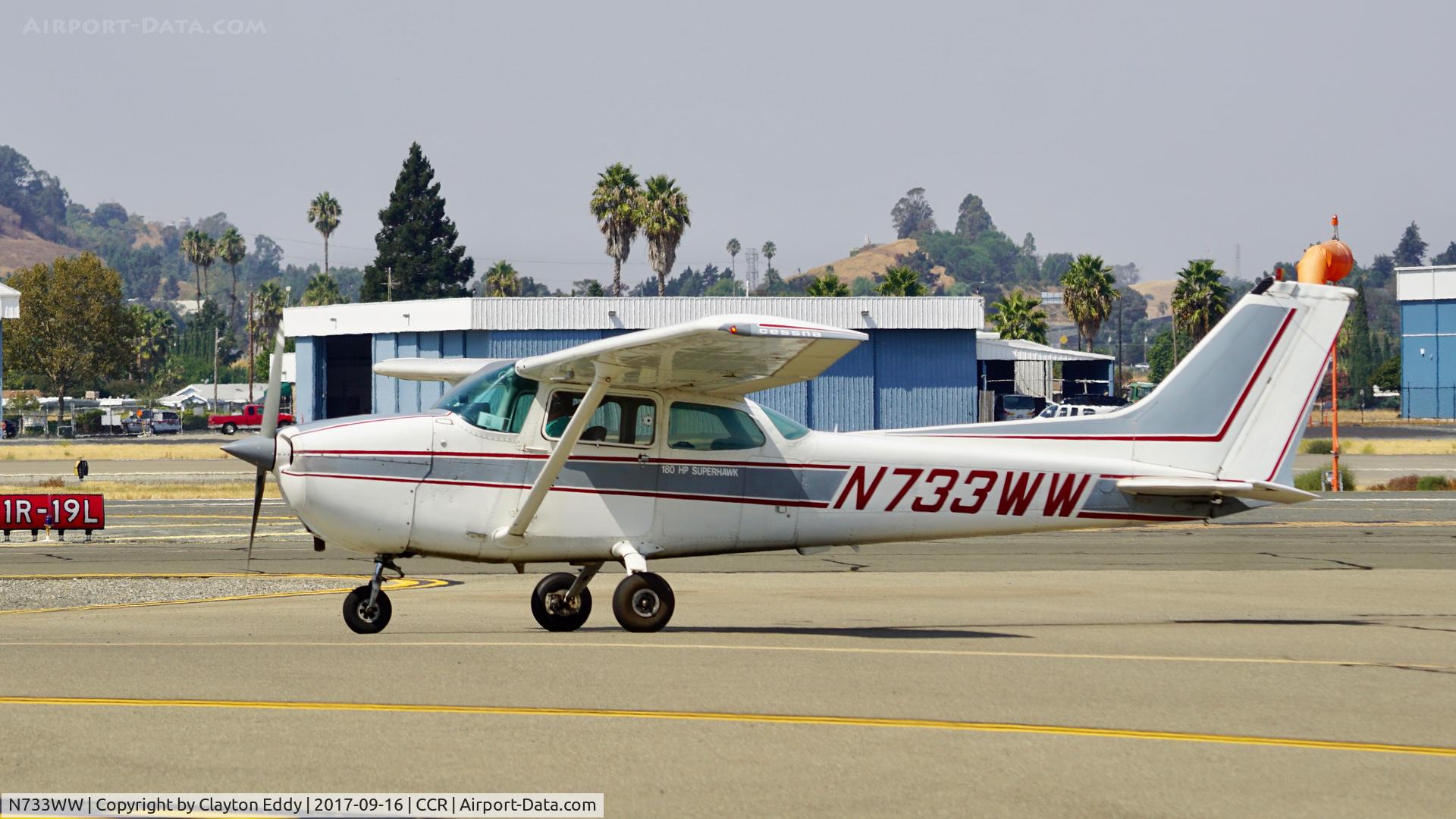 N733WW, 1977 Cessna 172N C/N 17268616, Buchanan Field Concord California. 2017.