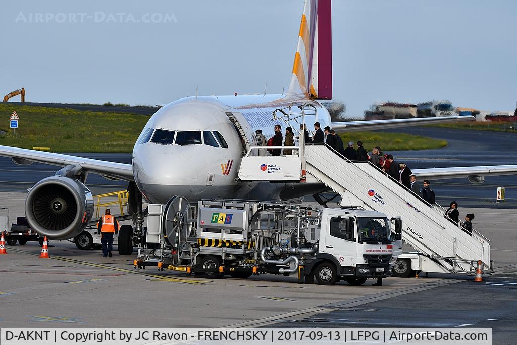 D-AKNT, 2005 Airbus A319-112 C/N 2607, Germanwings 4U8407 at terminal T1 boarding destination Berlin (TXL)