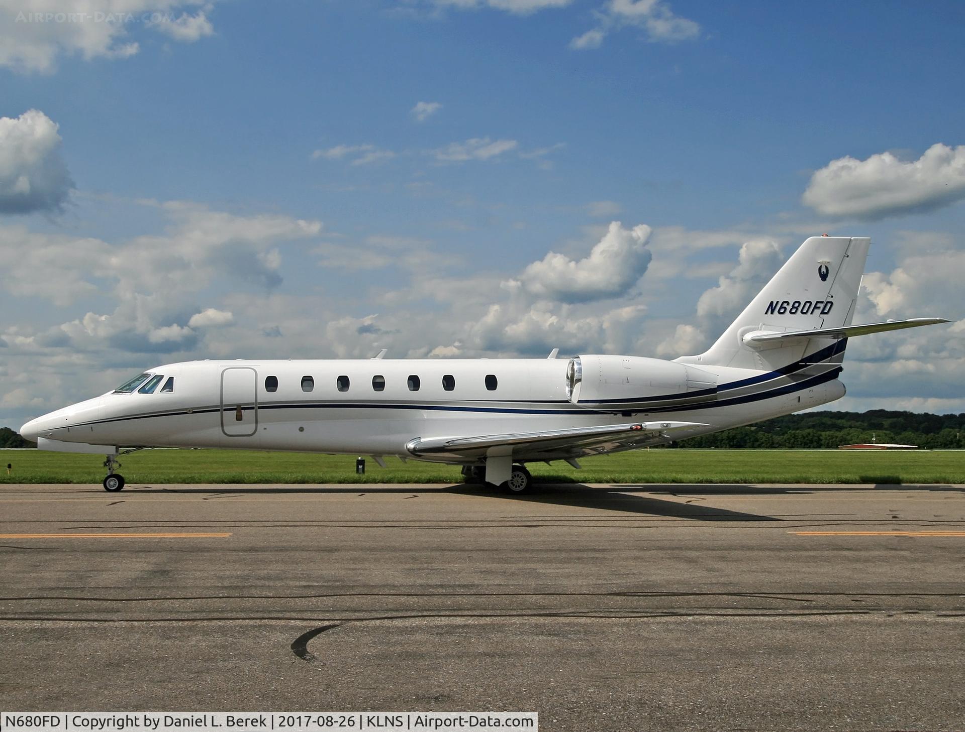 N680FD, 2009 Cessna 680 Citation Sovereign C/N 680-0289, I'm not normally a fan of biz jets, but I thought this was a very nice example.