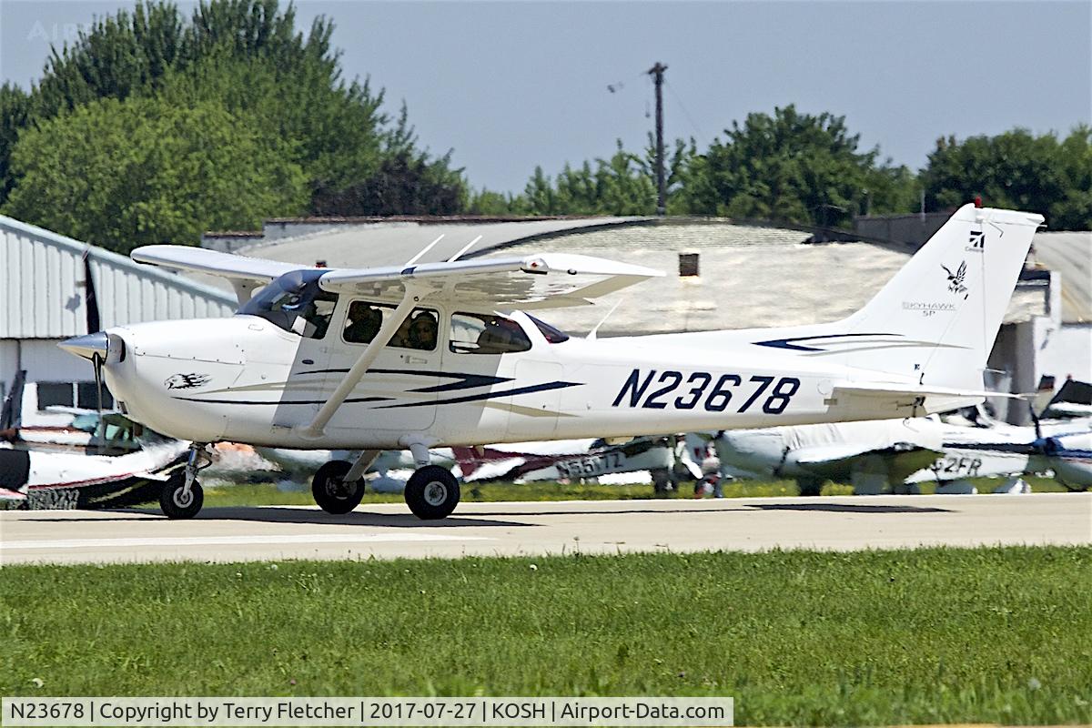N23678, 2007 Cessna 172S C/N 172S10591, At 2017 EAA AirVenture at Oshkosh